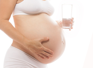 La Importancia De Beber Agua Durante Tu Embarazo Parasubebe