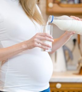 embarazada bebe leche