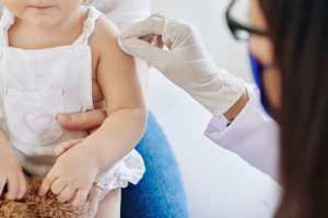 esquema de vacunación en bebés