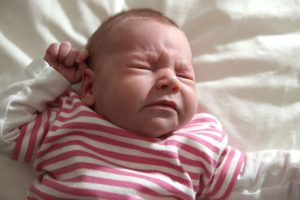 estornudos en el recién nacido